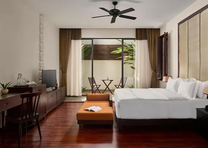 The Embassy Angkor & Resort 5*
