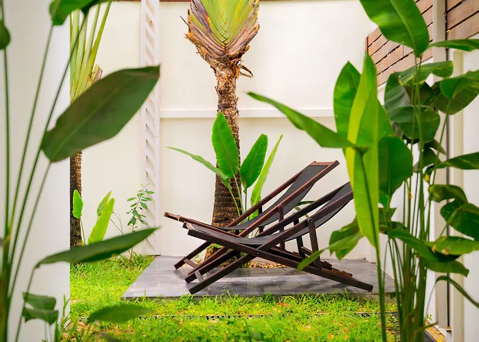 The Embassy Angkor & 5* Siem Reap