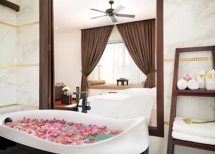 The Embassy Angkor & Resort 5*