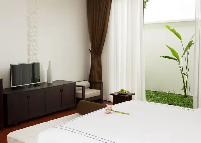The Embassy Angkor & Resort 5*