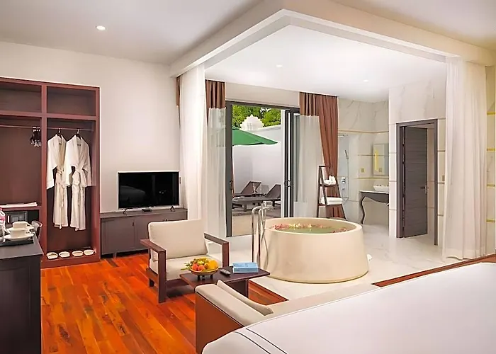 The Embassy Angkor & Resort 5*