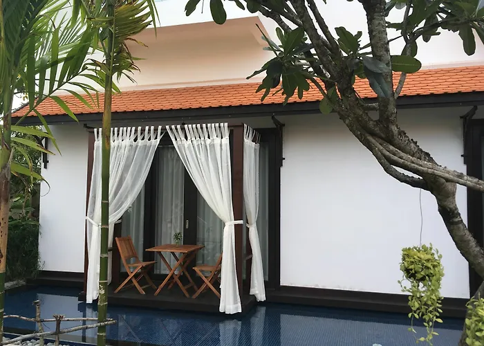 The Embassy Angkor & 5* Siem Reap